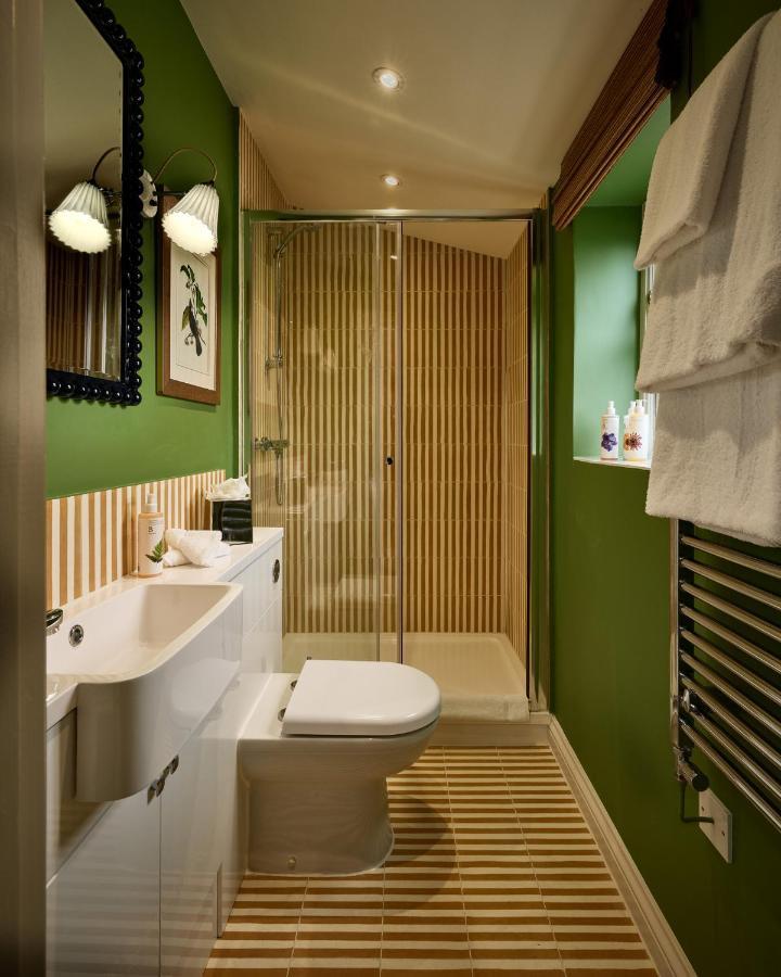 Townhouse Suites- Abbey Row Malmesbury Exterior photo